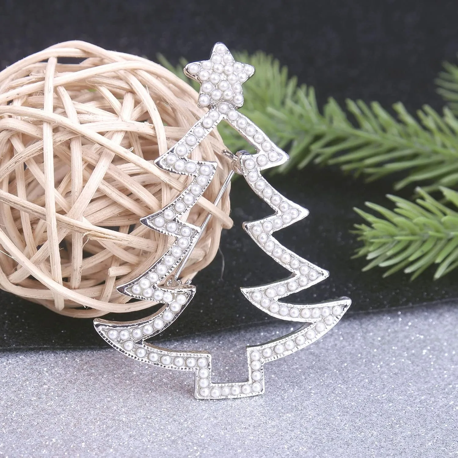 Christmas Tree Brooch Pin for Women Girls - Crystal Rhinestone Enamel Pearl Vintage Fashion Jewelry - Holiday Gifts