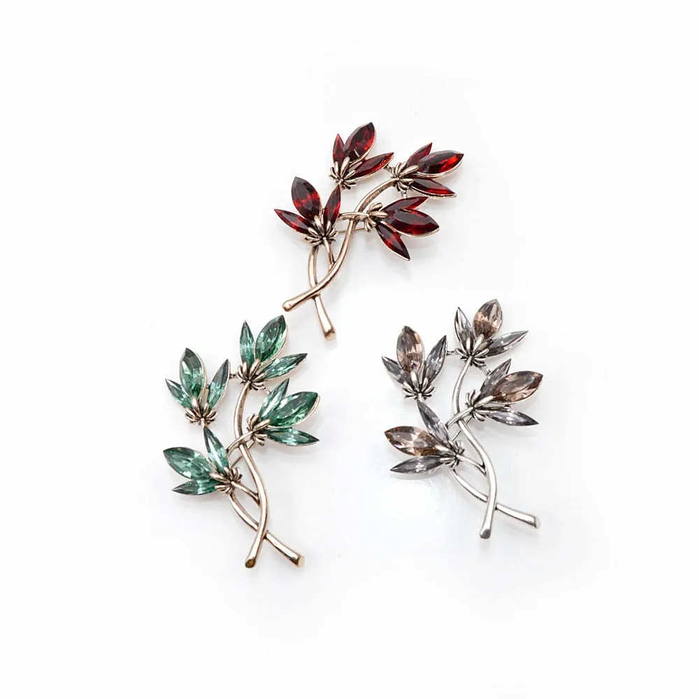 Crystal Flower Brooches For Women Vintage Fashion Simple Design Winter Jewelry