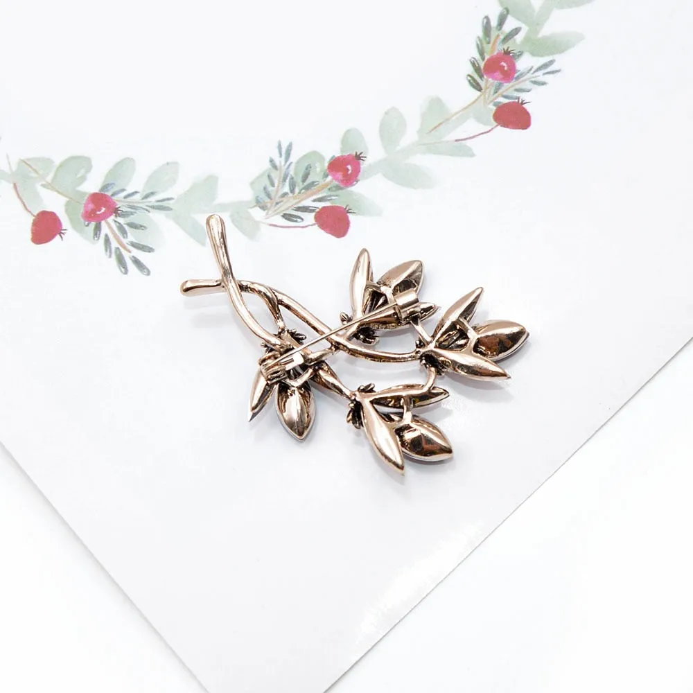 Crystal Flower Brooches For Women Vintage Fashion Simple Design Winter Jewelry