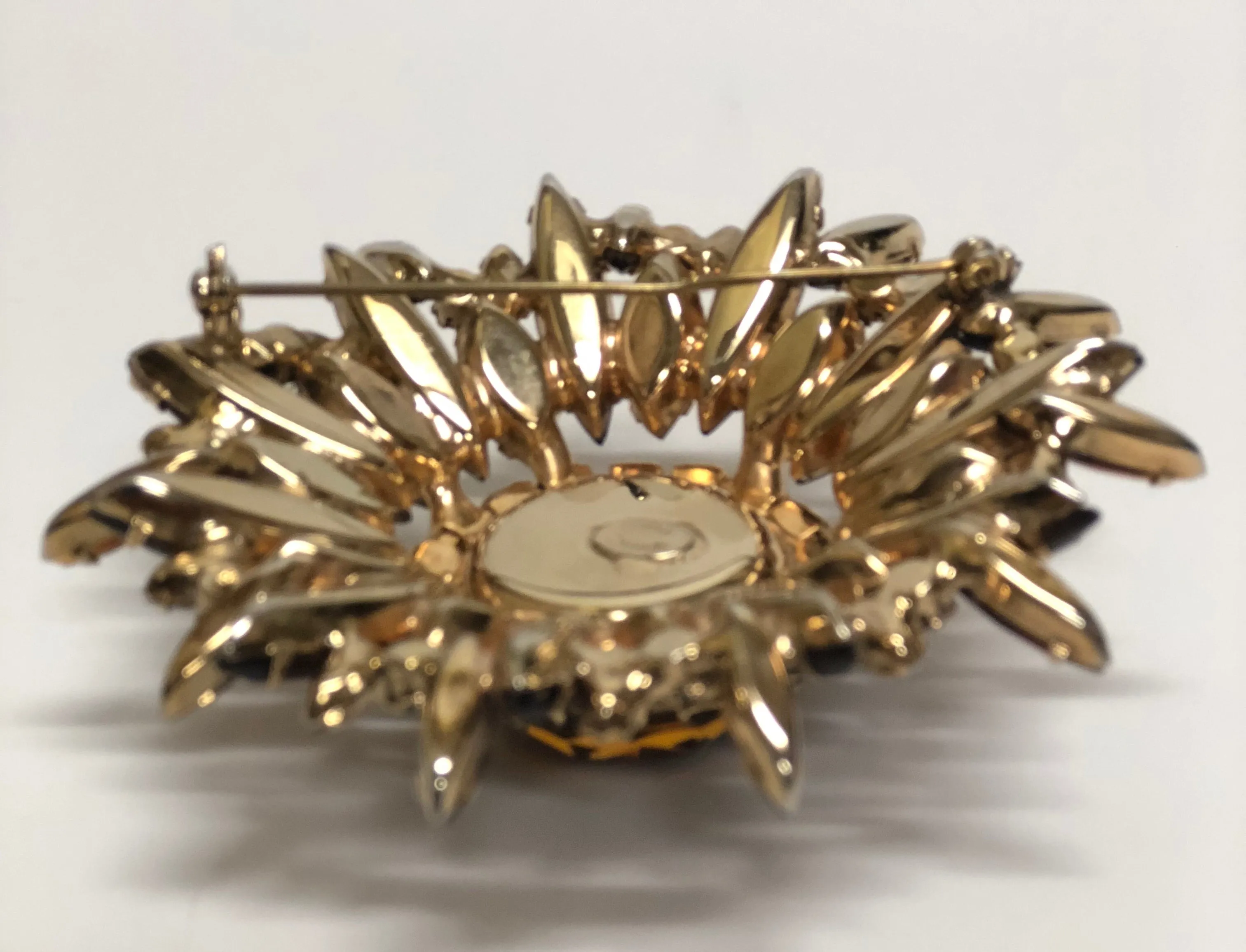 HATTIE CARNEGIE CRYSTAL STARBURST BROOCH
