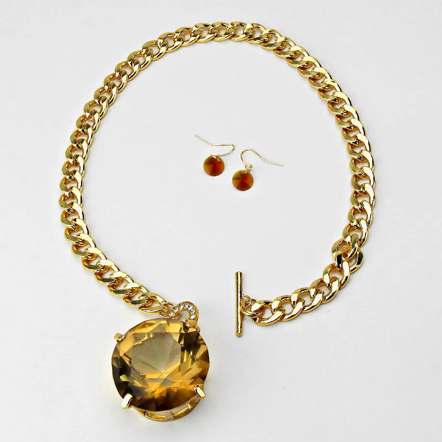 iLLASPARKZ Chunky Crystal Toggle Necklace