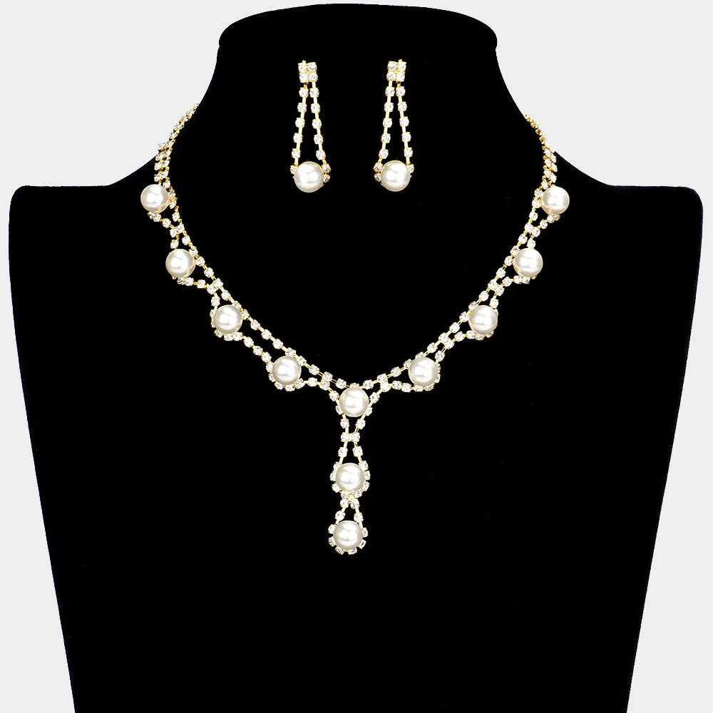 iLLASPARKZ Crystal Rhinestone Pearl Necklace
