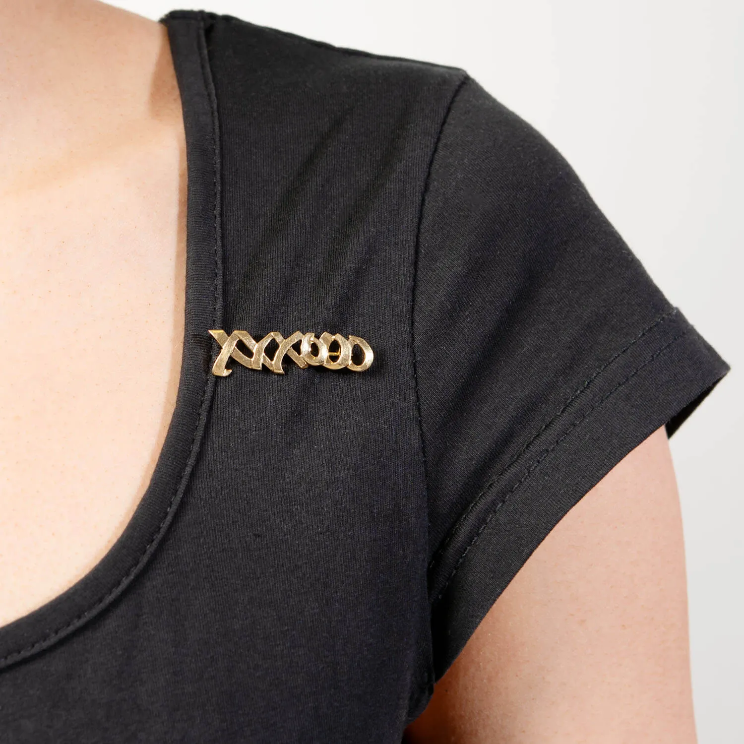 PALOMA PICASSO for TIFFANY & Co. Vintage 18k "XXXOOO" Pin