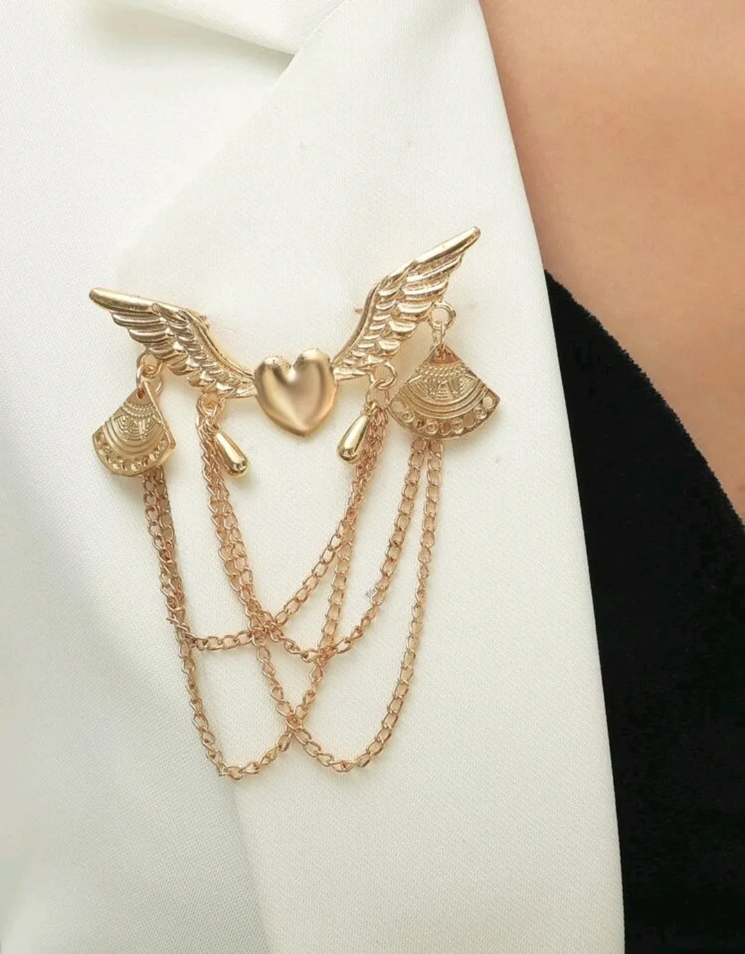 Wing Decore Brooch